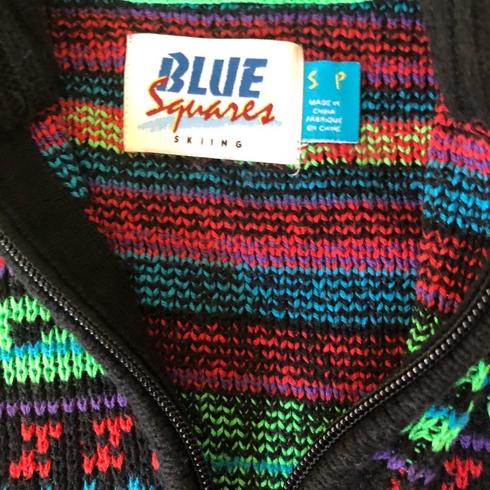 Men’s Blue Squares Ski Sweater - Picture 6 of 7